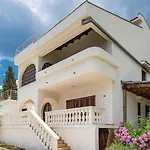 Villa Nino With View - Lovran By Guide Tulisevica