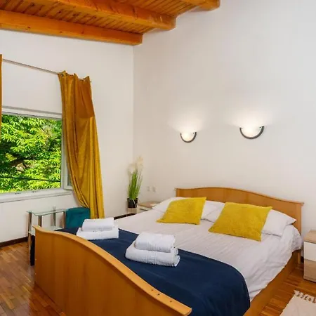 Villa Nino With View - Lovran By Guide *