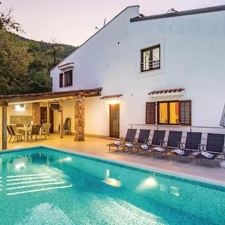 Villa Nino With View - Lovran By Guide *